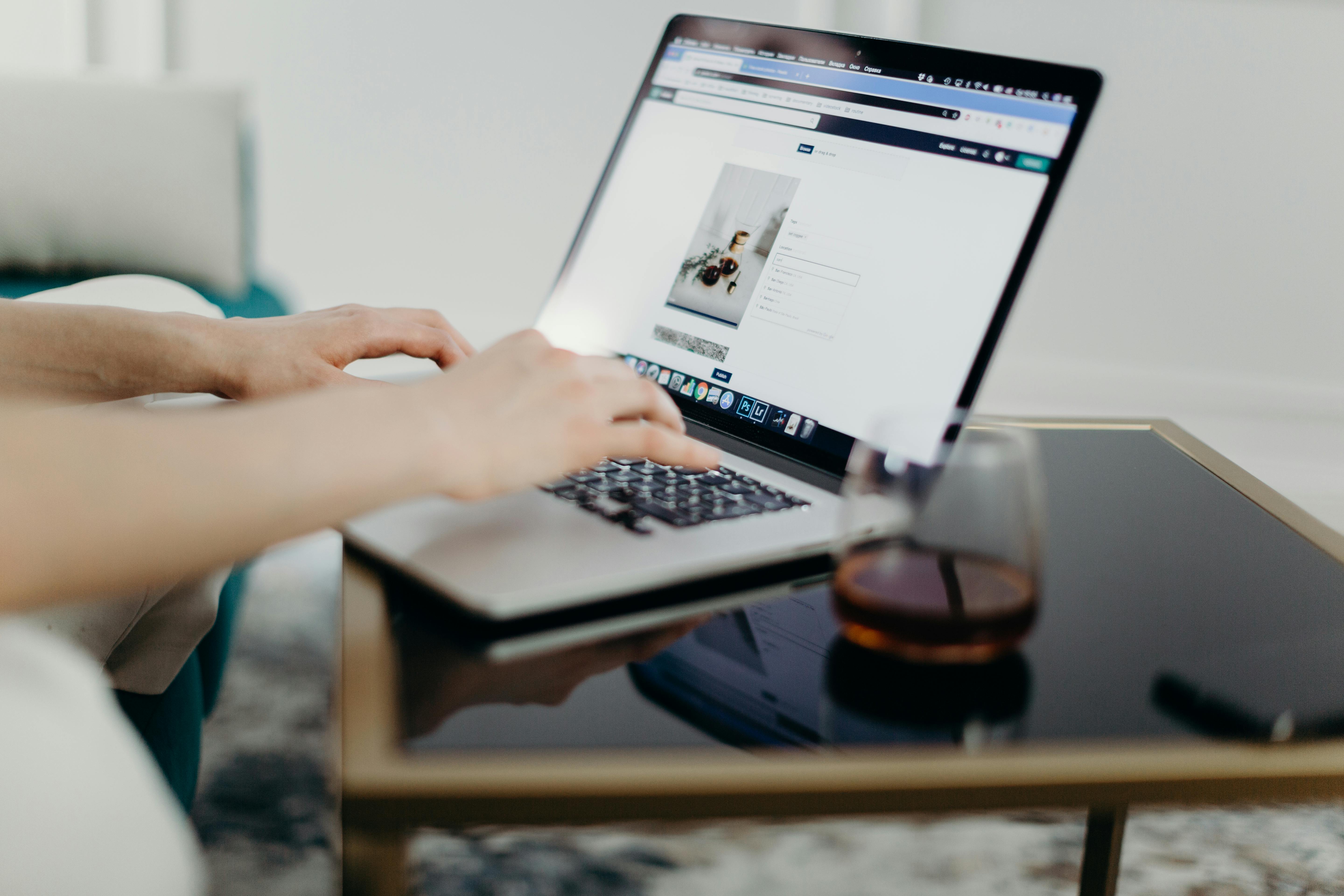 Alternative gratuite à Wix pour les indépendants en 2026